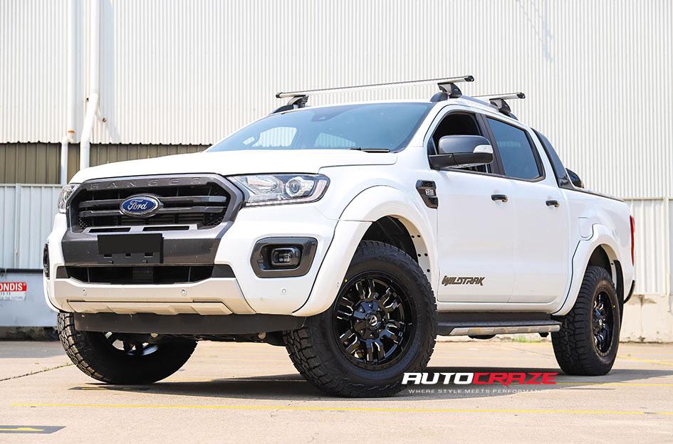 FORD-RANGER-SLEDGE-GLOSS-BLACK-MILLED-ACCENTS